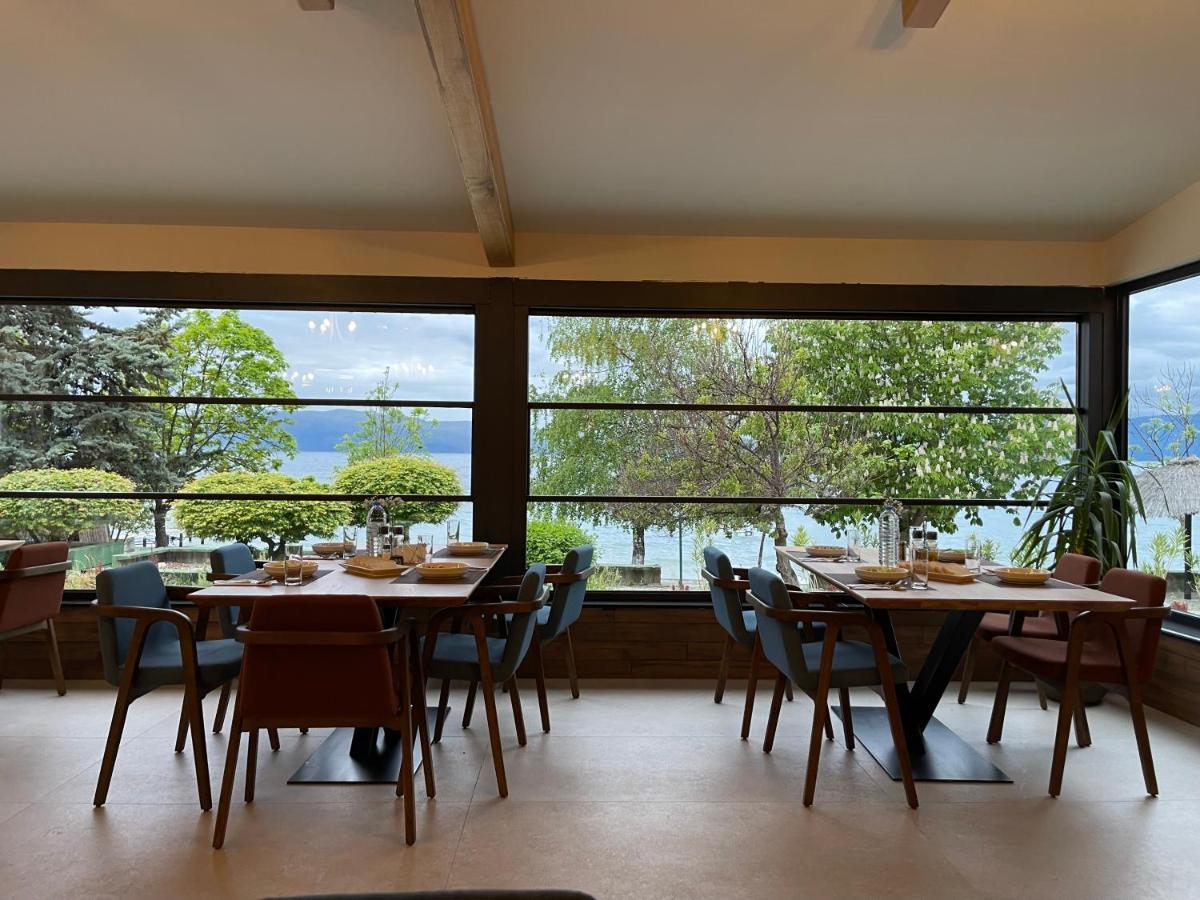 Lago Hotel Lagadin Exterior photo